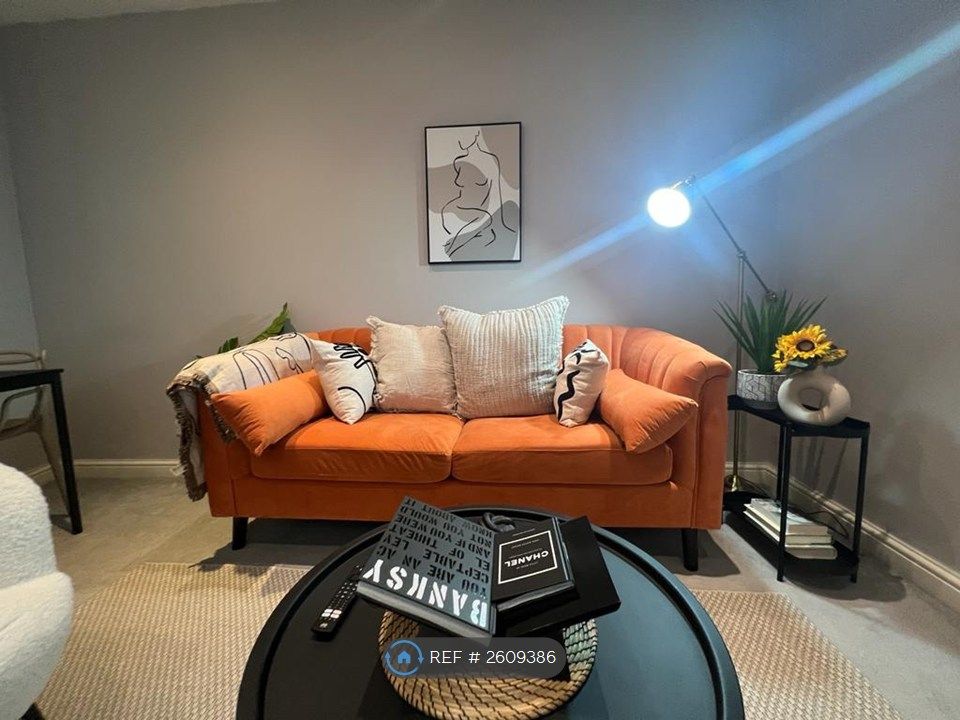 Property photo 1 of 3