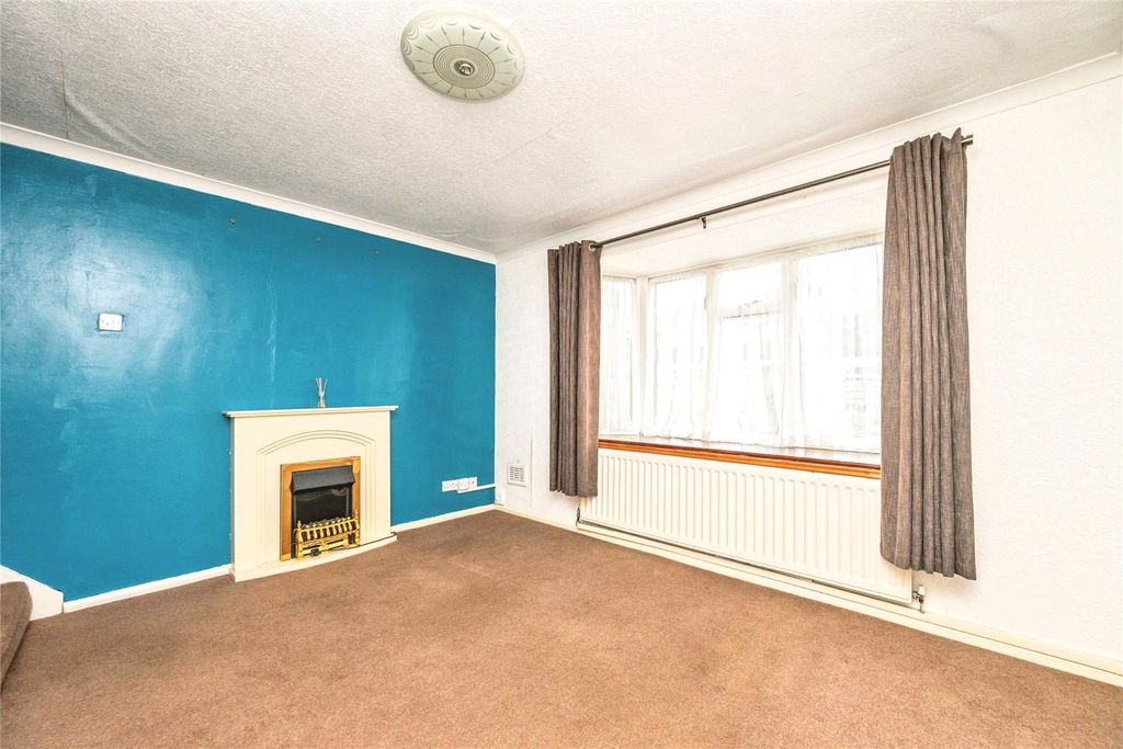 Property photo 2 of 15 Living Room