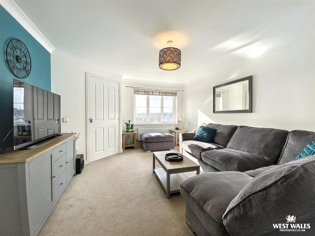 Property photo 2 of 20 Img_9432.Jpg