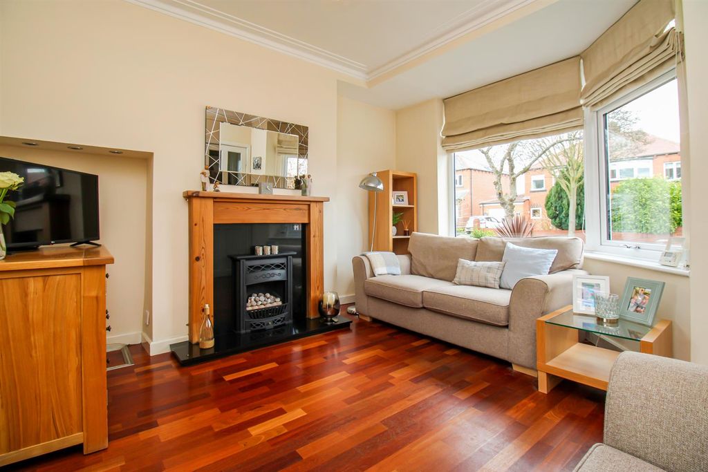 Property photo 3 of 12 Living Room