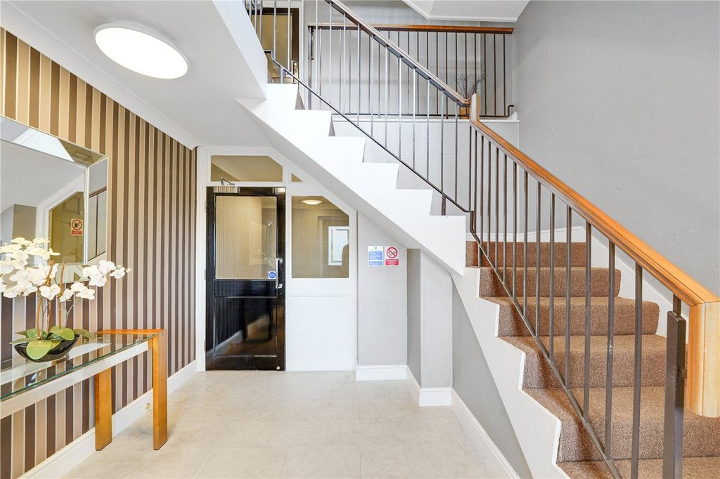 Additional image 14 of 2 bed flat for saleNewholme Court, 89A Oatlands Drive, Weybridge KT13