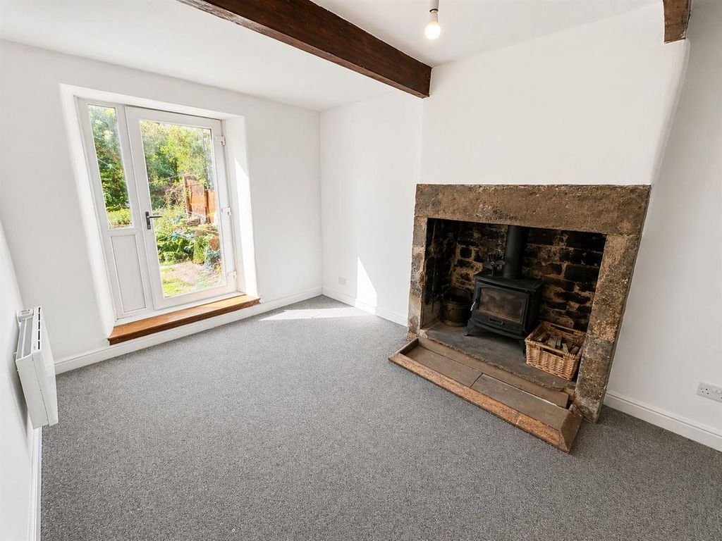 Property photo 2 of 11 Lounge .Jpeg