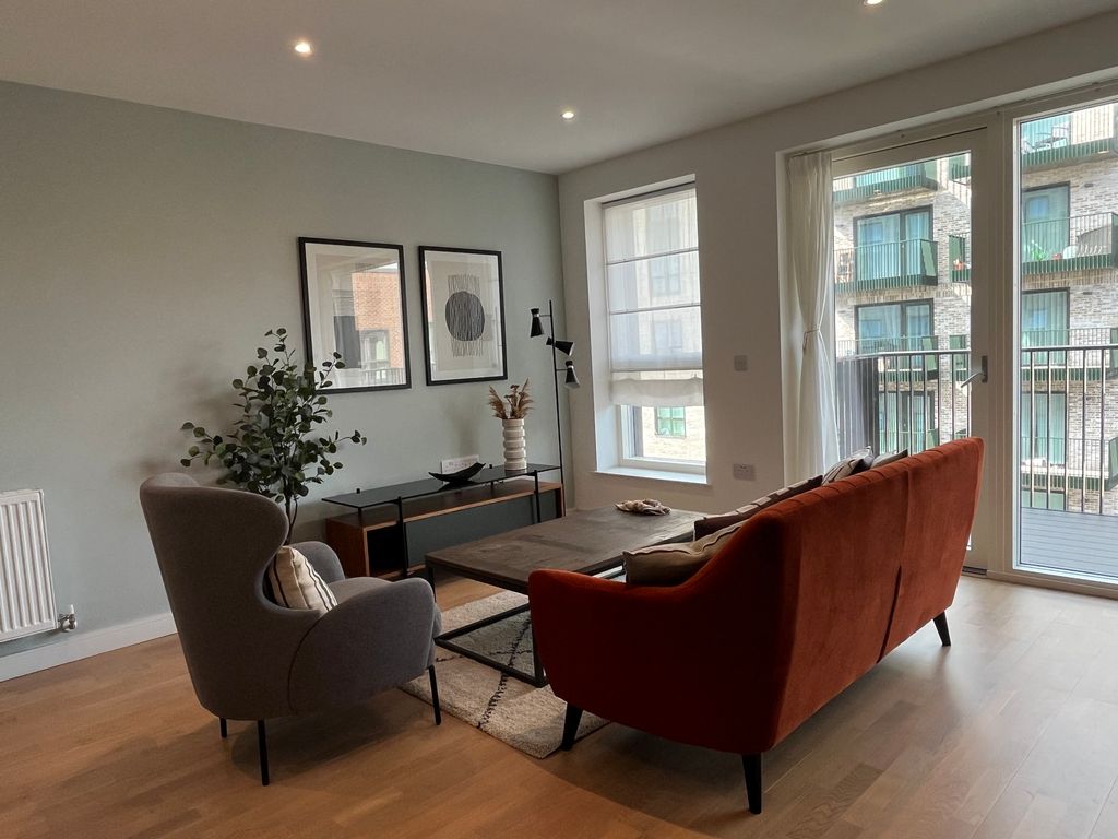 Property photo 1 of 24