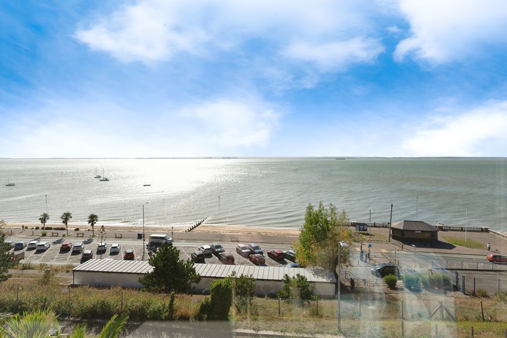 Property photo 2 of 14 Photo