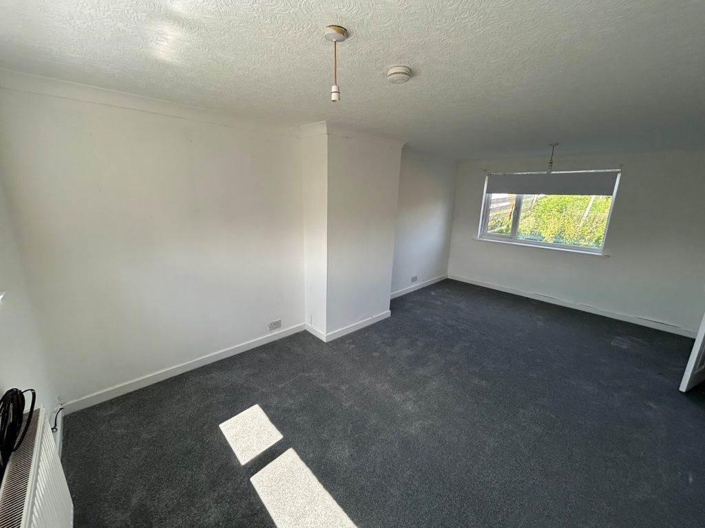 Property photo 2 of 16 Picture No. 04