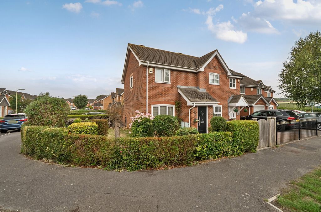 Property photo 1 of 16 1339659-1-689Cb6E...