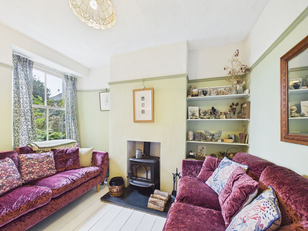 Property photo 2 of 11 Sitting Room