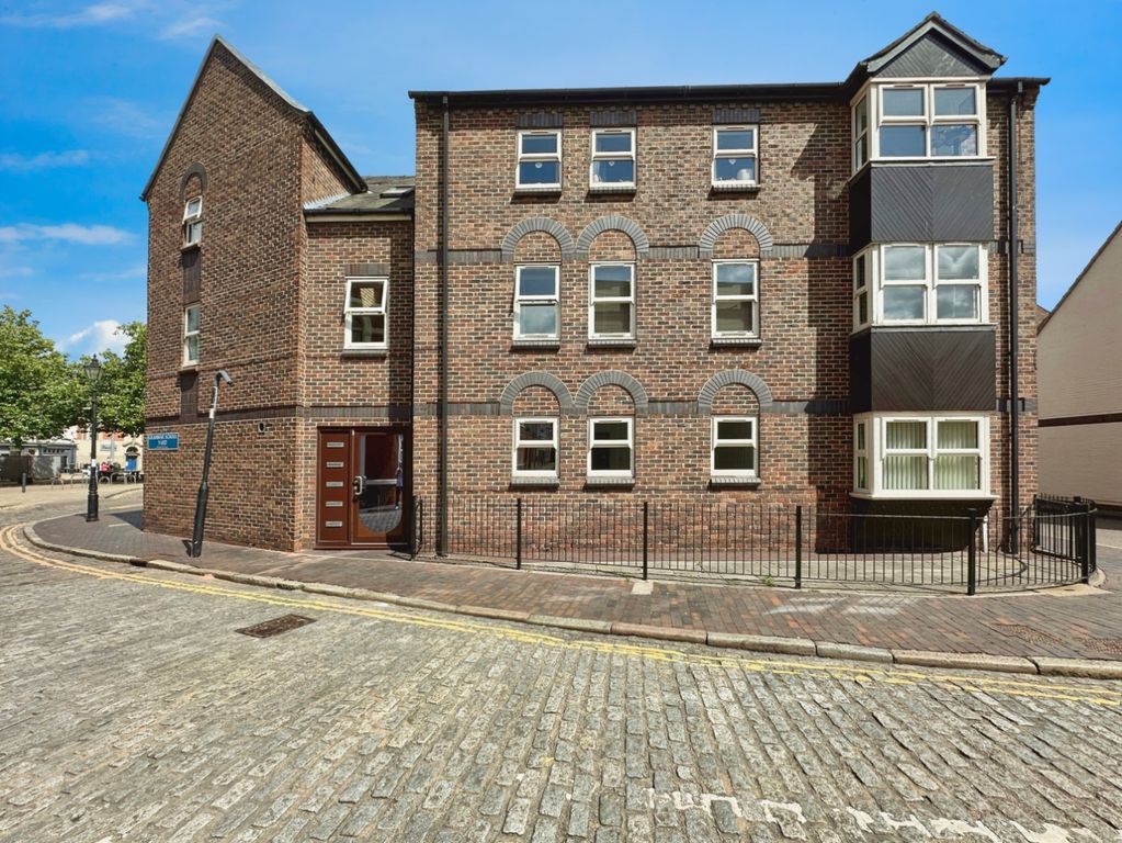 Property photo 1 of 9
