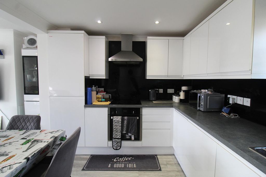 Property photo 1 of 16 Kitchen