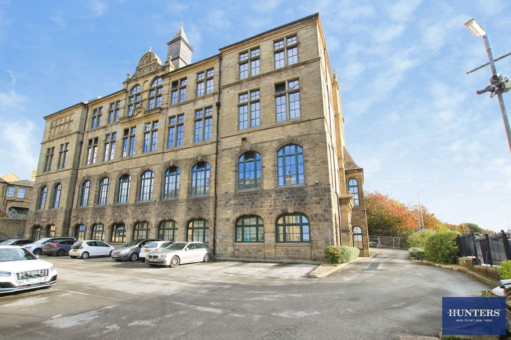 Property photo 1 of 18 Pbox-Img.Jpg