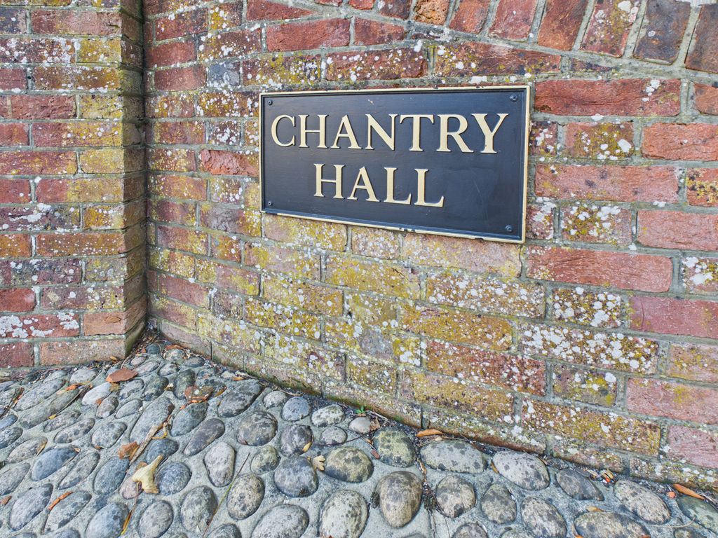 Property photo 2 of 41 Cam05068G0-Pr0054-Still001