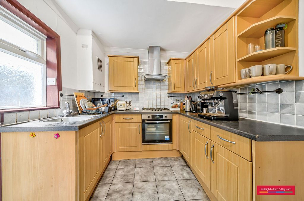 Property photo 2 of 12 Picture No. 16