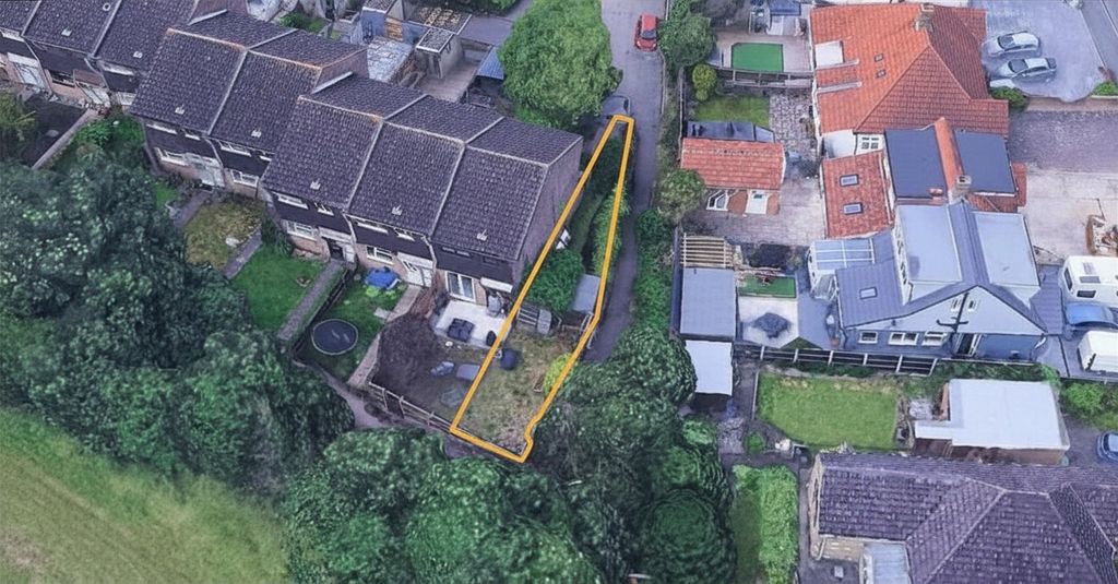 Property photo 2 of 5