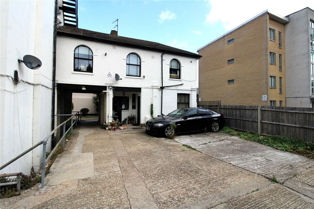 Property photo 2 of 7 Picture No. 09
