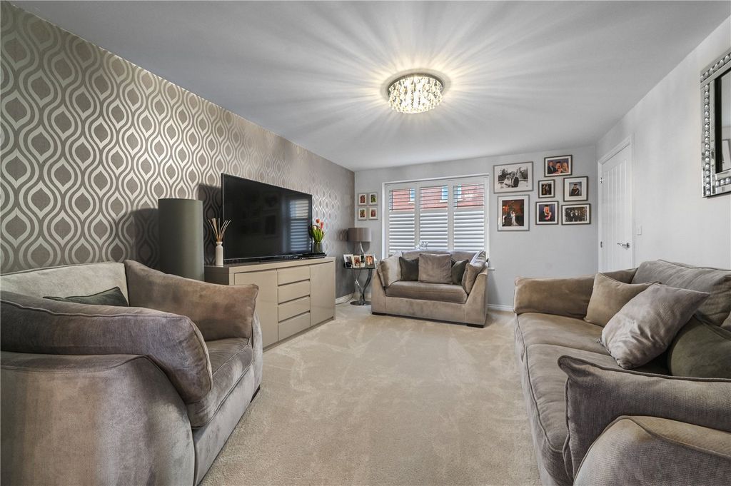 Property photo 2 of 25 Picture No. 20