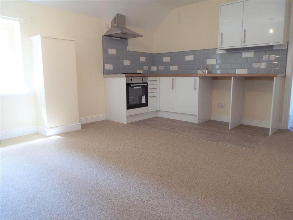 Property photo 2 of 5 Open Plan Living