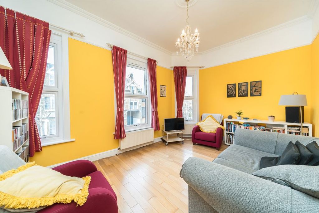 Property photo 2 of 7