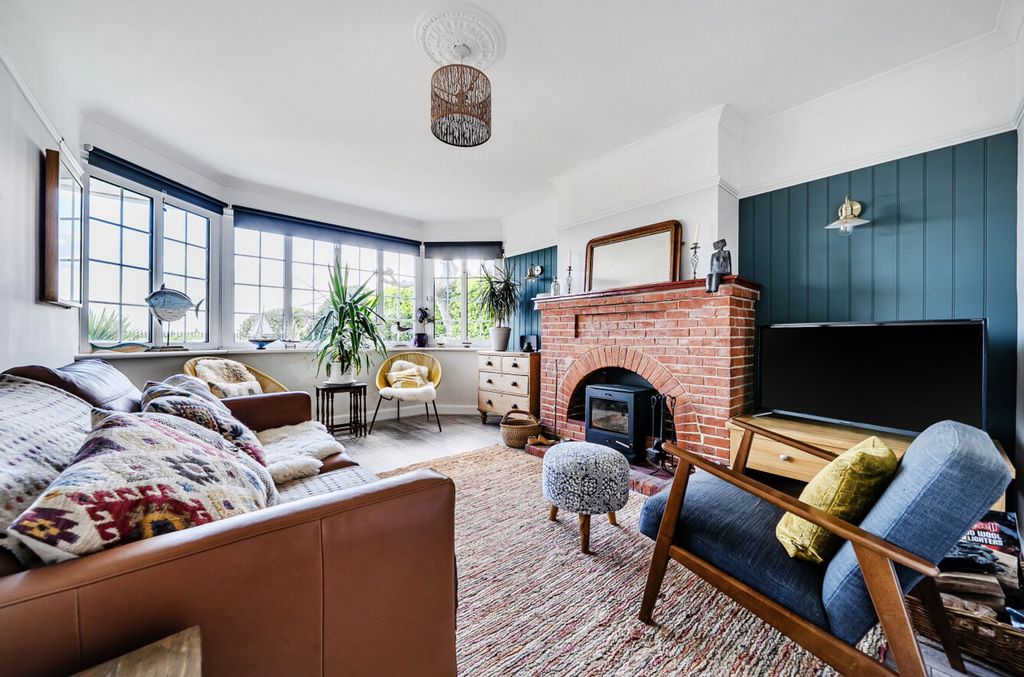 Property photo 2 of 24