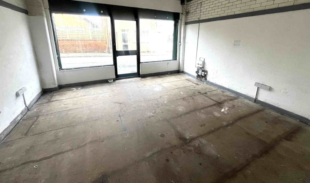 Property photo 2 of 3