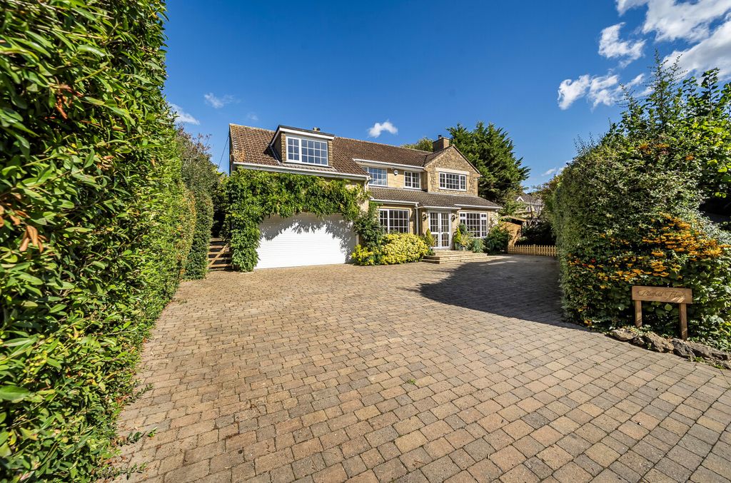 Property photo 1 of 26