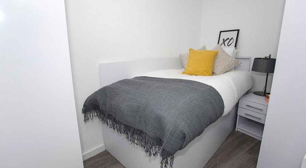 Property photo 2 of 12 Picture No. 03