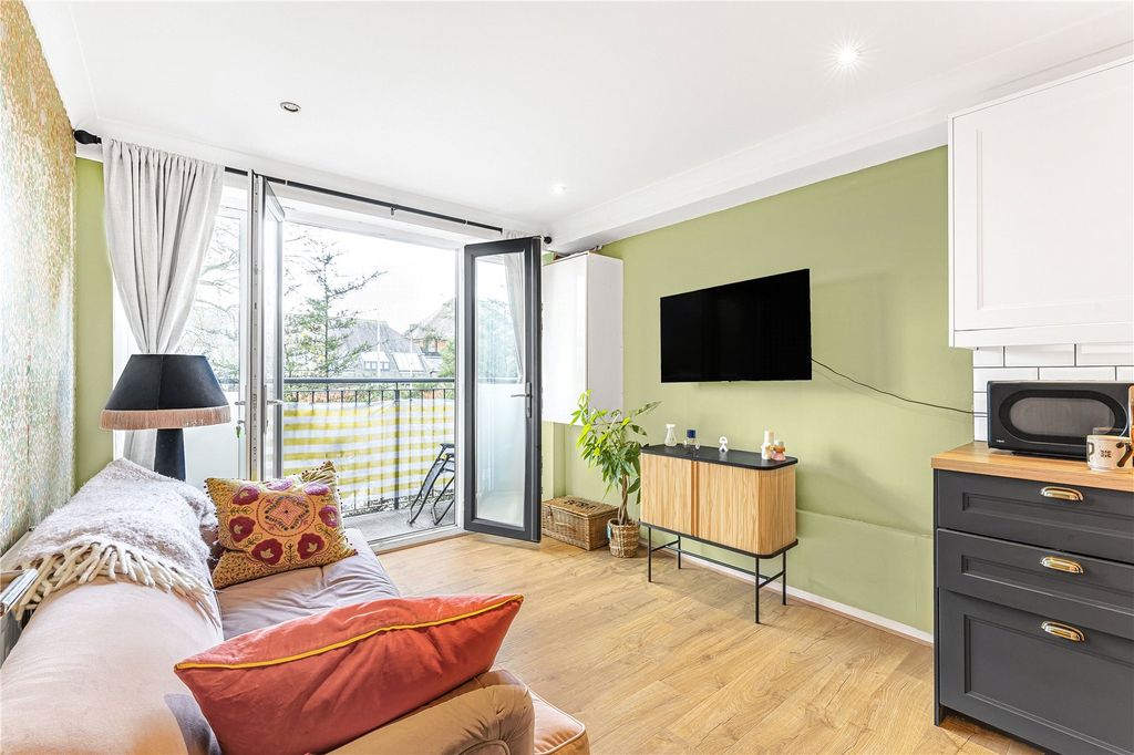 Property photo 3 of 12 Open Plan Living