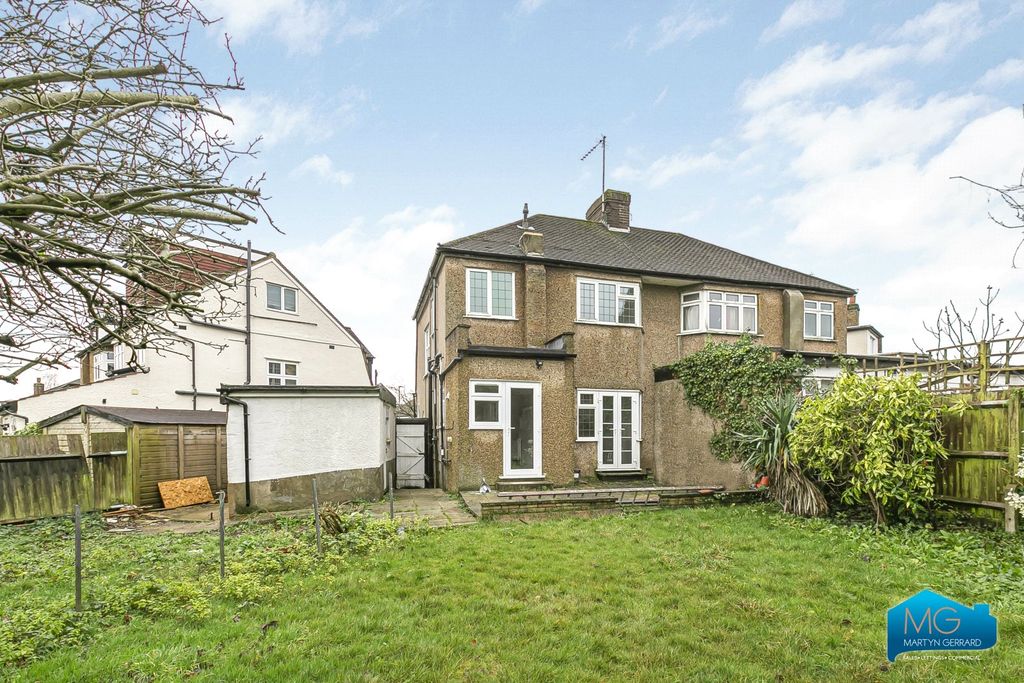 Property photo 2 of 15 Picture No. 12