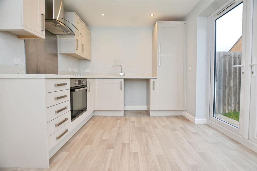 Property photo 2 of 15 Kitchen/Diner