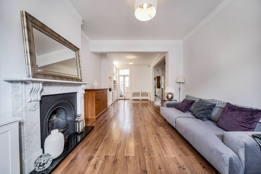 Property photo 2 of 13