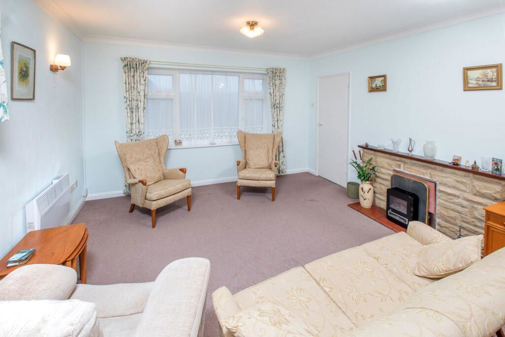 Property photo 2 of 23