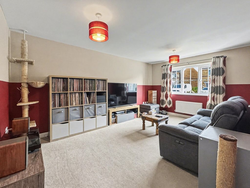 Property photo 3 of 14