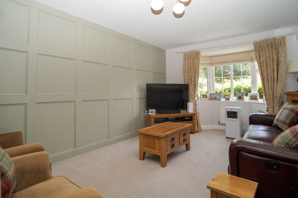 Property photo 3 of 18