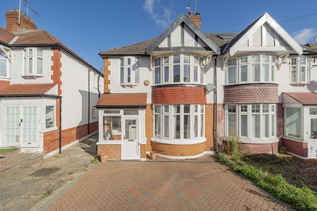 Property photo 1 of 12