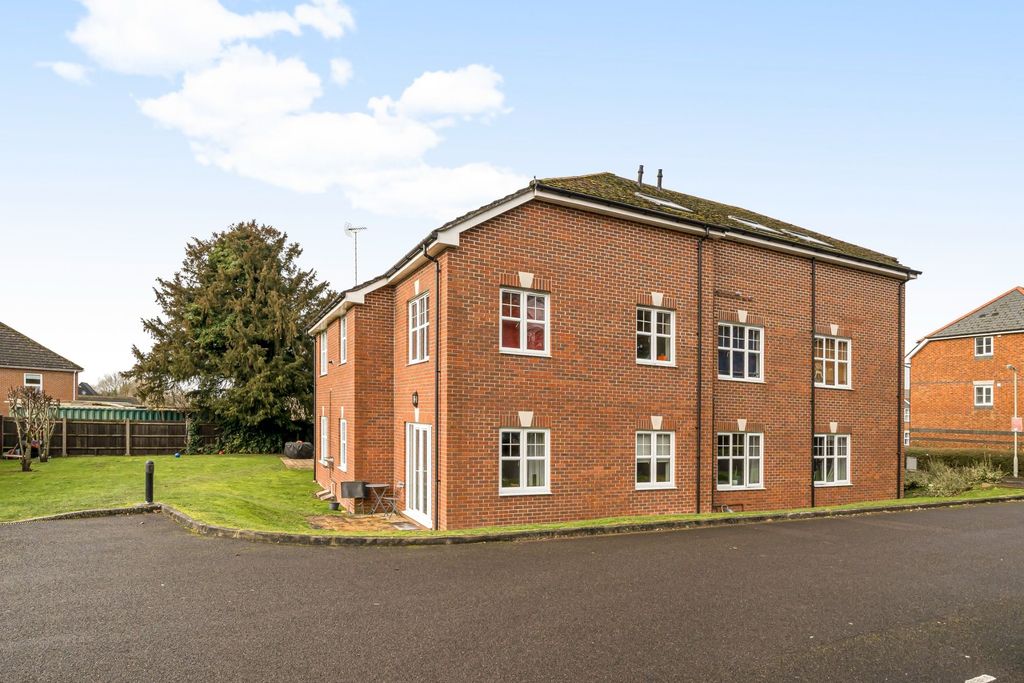 Property photo 1 of 19