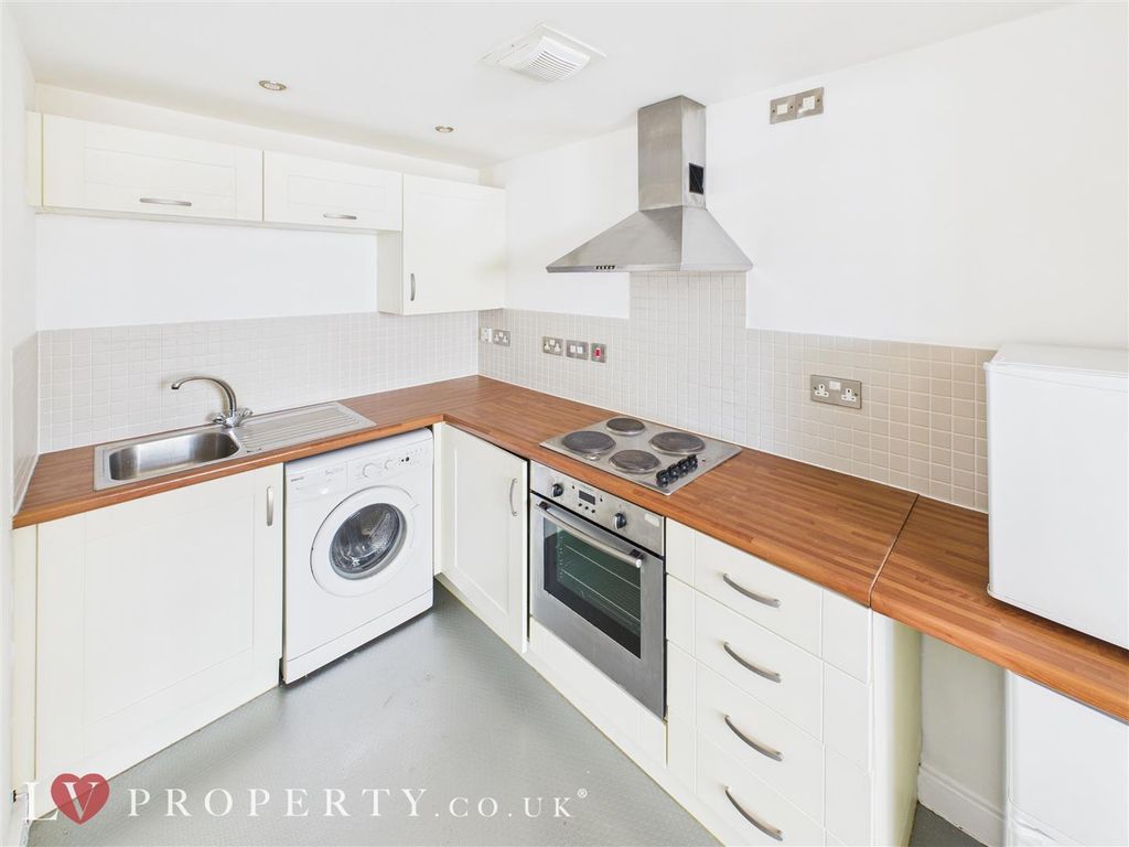 Property photo 3 of 7 Cam05016G0-Pr0101-Still003.Jpg
