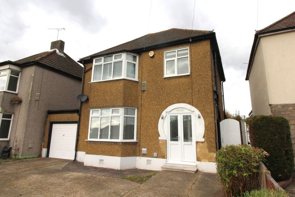 Property photo 1 of 10 Exterior