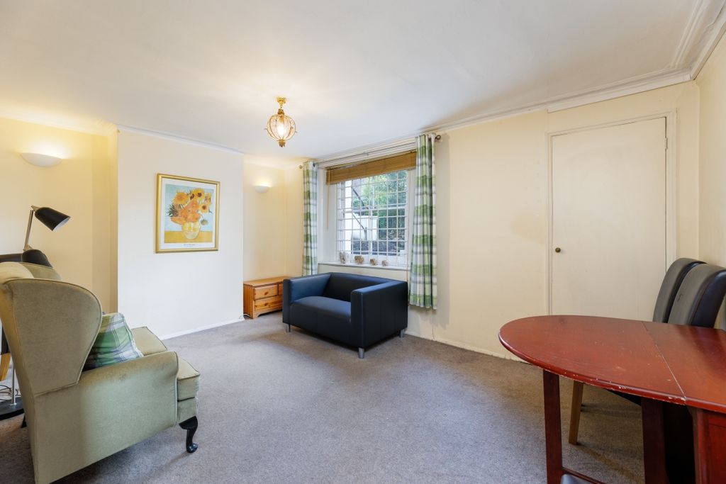 Property photo 2 of 15 Lawford Road 37 (...