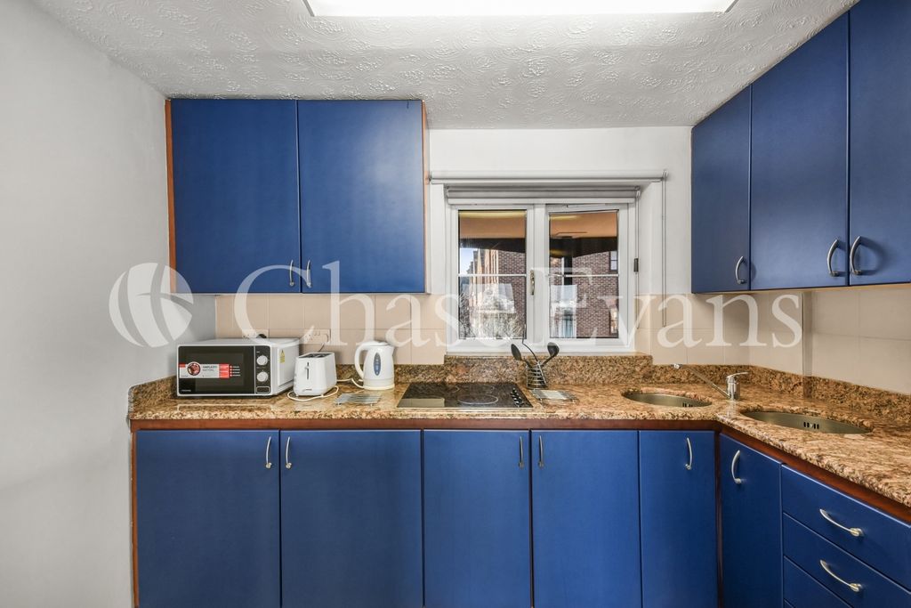 Property photo 3 of 13 Kitchen