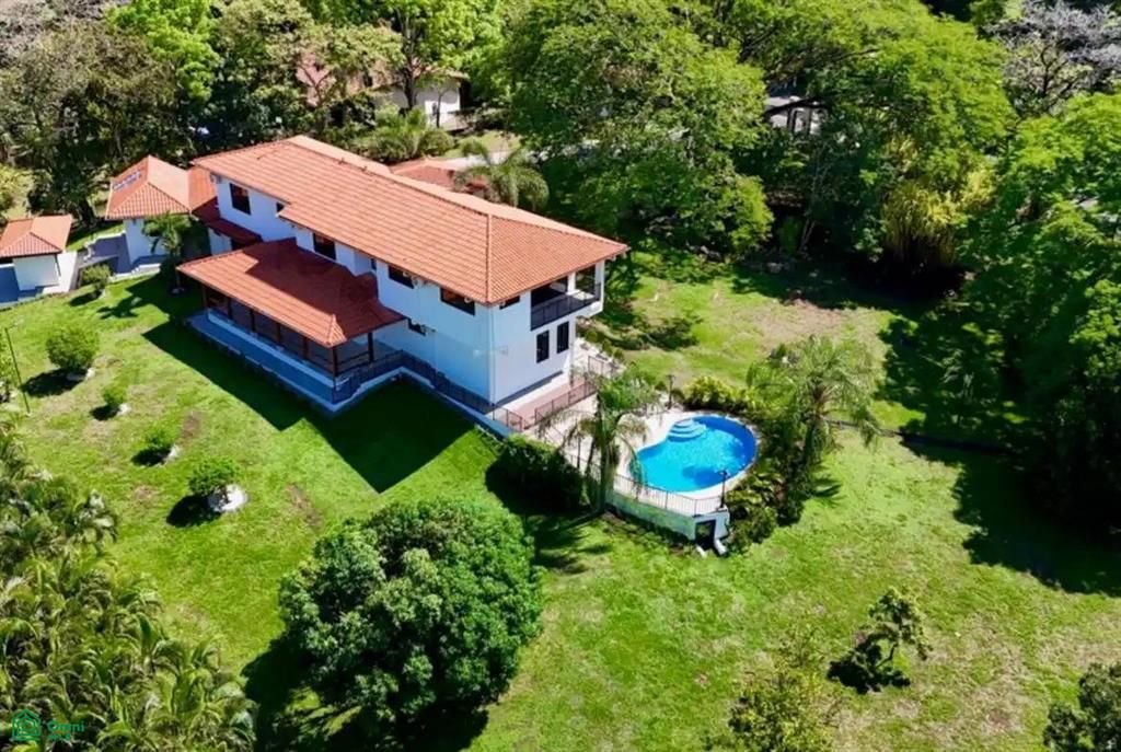 Property photo 3 of 18