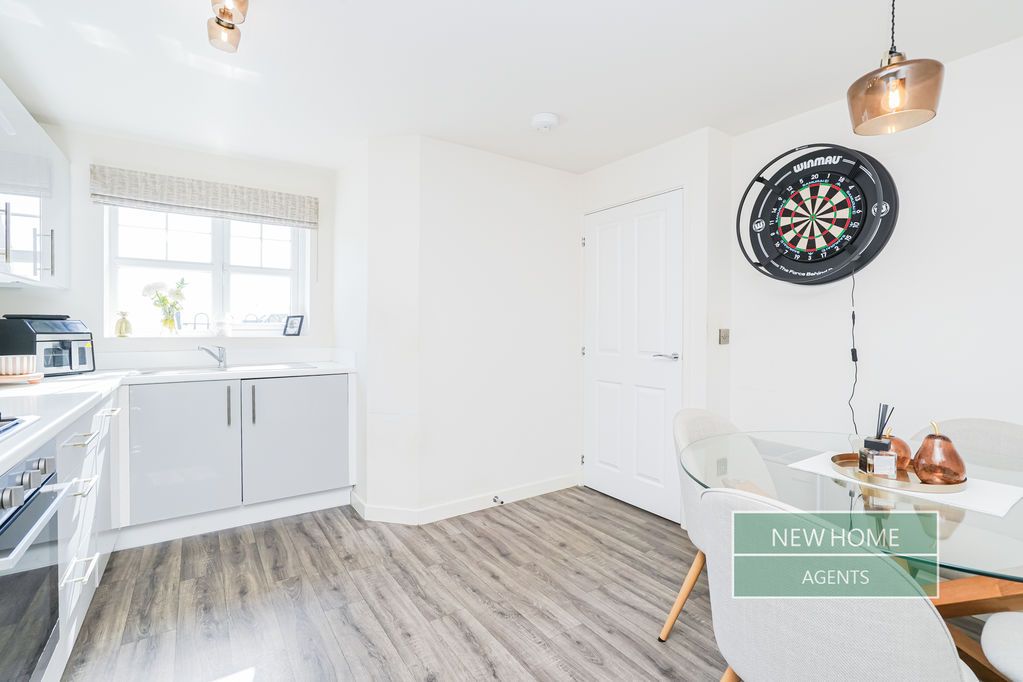 Property photo 3 of 19 Photo 6