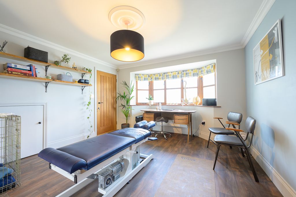 Property photo 3 of 17 Yew Tree Close-19