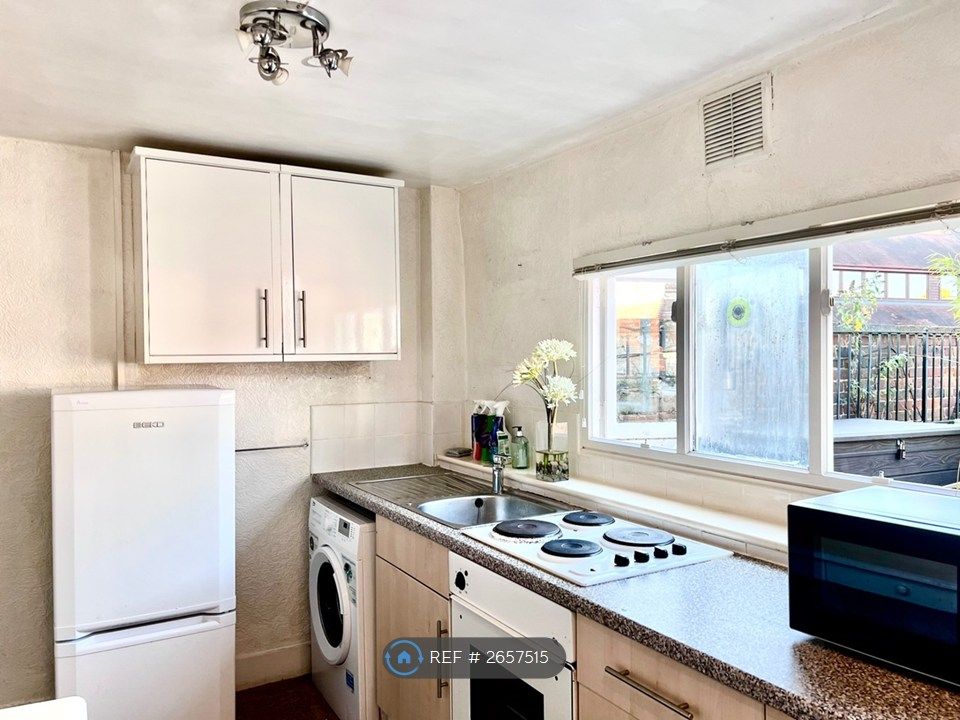 Property photo 2 of 8 Kitchen/ Diner
