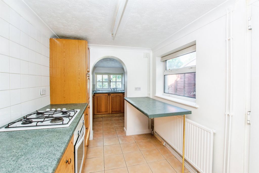 Property photo 2 of 20