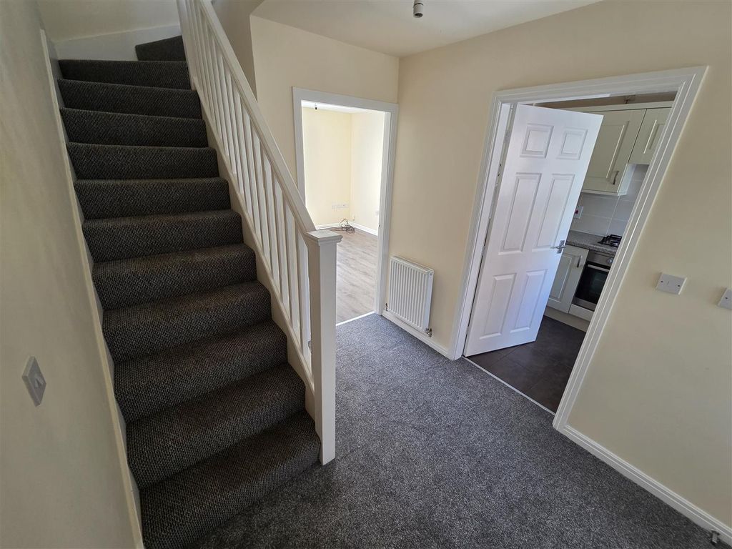 Property photo 3 of 17 6 Babbington Photo 3.Jpg