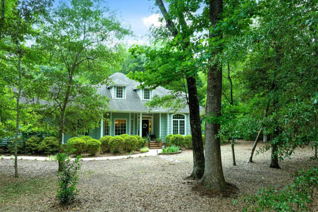 Property photo 1 of 31