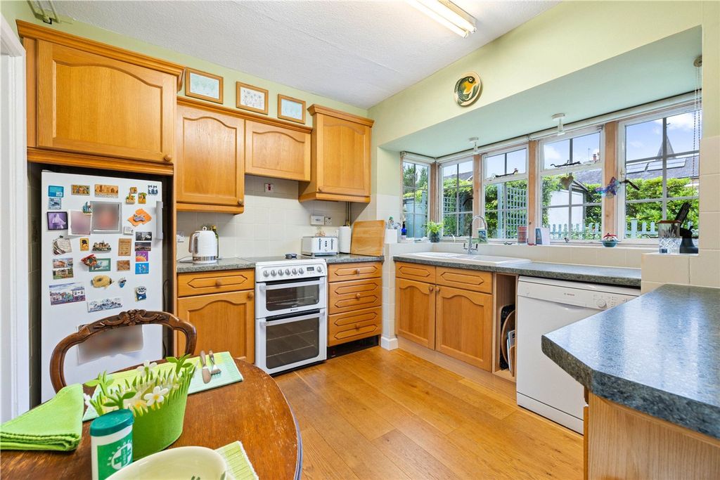 Property photo 3 of 21 Kitchen