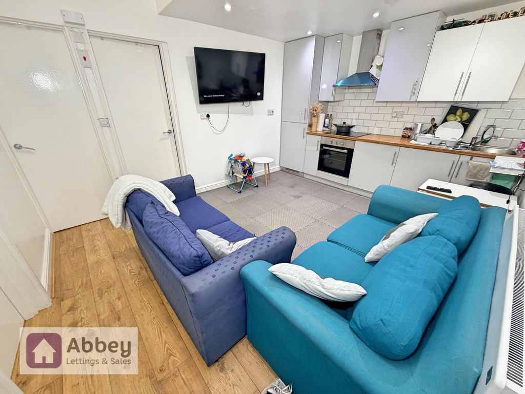 Property photo 1 of 10 Kitchen/Diner