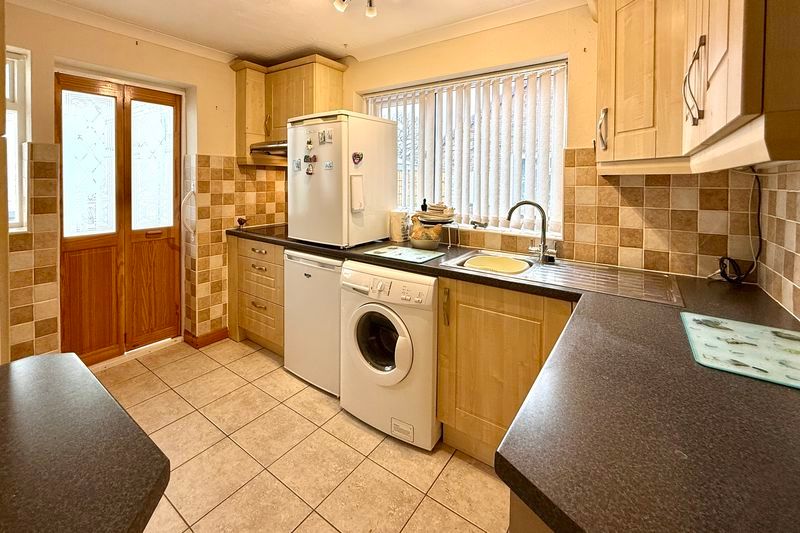 Property photo 3 of 11 Photo 7