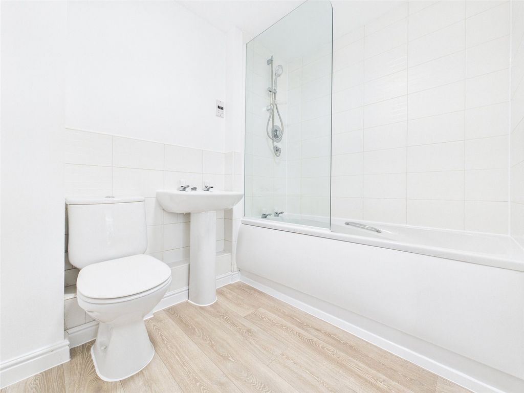 Property photo 3 of 6 Picture No. 23
