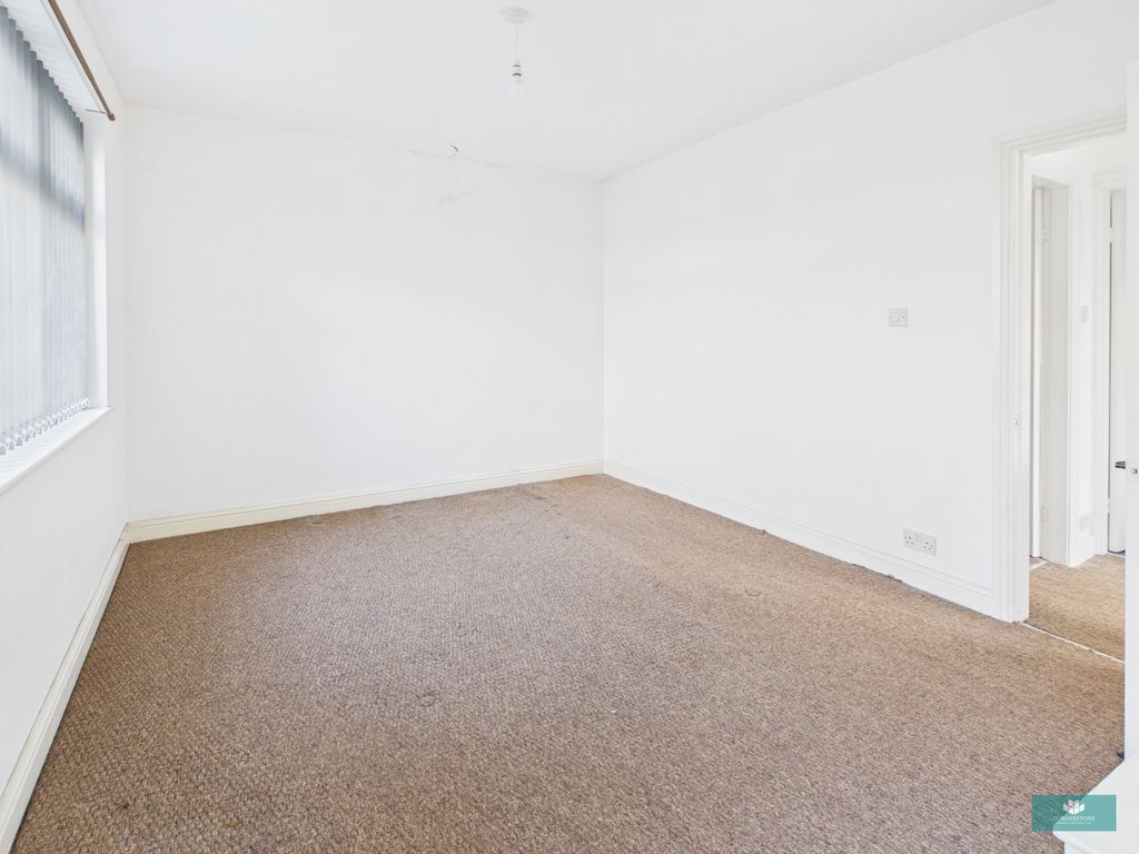 Property photo 3 of 18 Photo 27